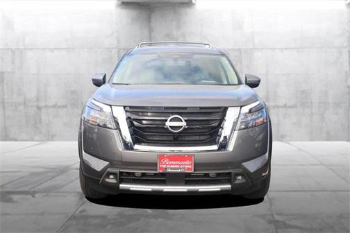 2025 Nissan Pathfinder SL 4WD