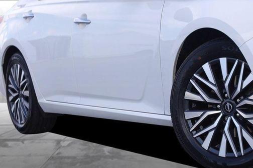 Pearl White 2025 Nissan Altima 2.5 SV