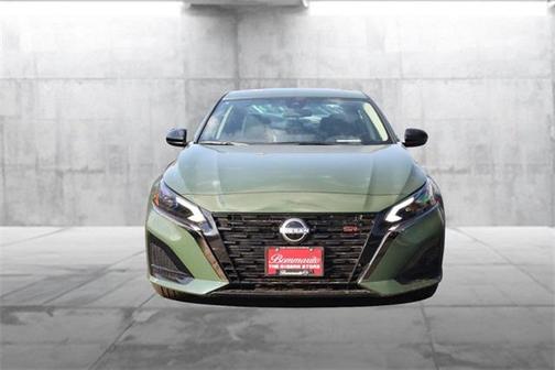 2025 Nissan Altima SR FWD