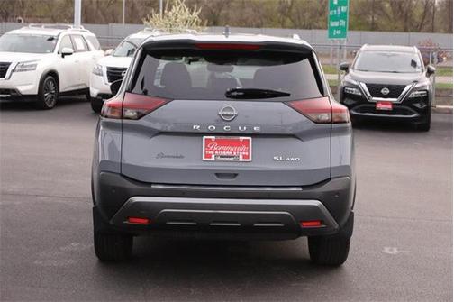 2022 Nissan Rogue SL