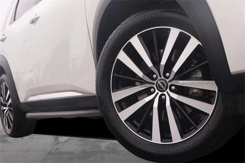 2023 Nissan Pathfinder Platinum FWD