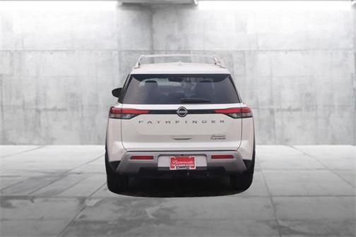 2023 Nissan Pathfinder Platinum FWD