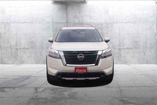 2023 Nissan Pathfinder Platinum FWD