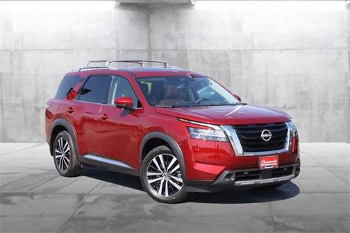 2024 Nissan Pathfinder Platinum FWD