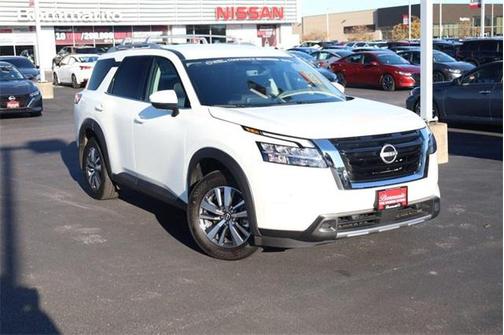 2024 Nissan Pathfinder SL 4WD
