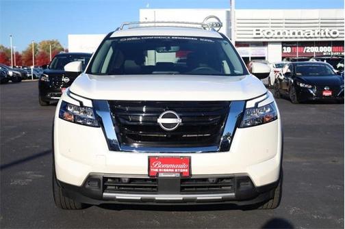 2024 Nissan Pathfinder SL 4WD