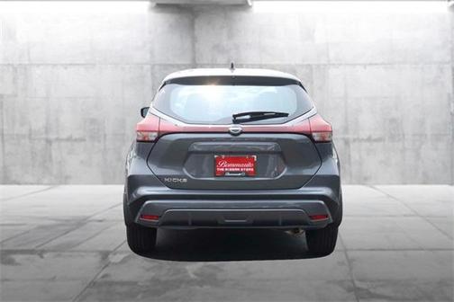 2025 Nissan Kicks S