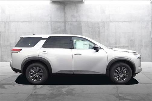 2025 Nissan Pathfinder S FWD