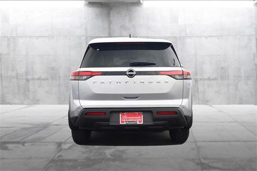 2025 Nissan Pathfinder S FWD