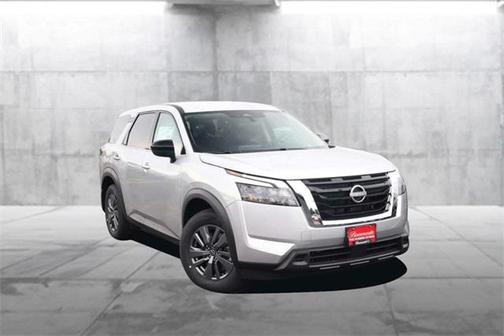 2025 Nissan Pathfinder S FWD