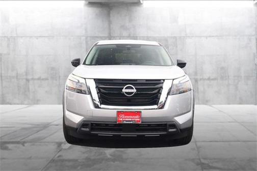 2025 Nissan Pathfinder S FWD