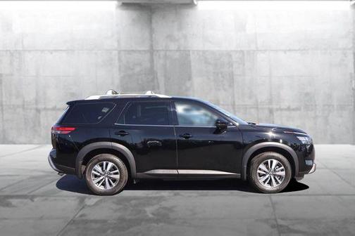 Super Black 2025 Nissan Pathfinder SL FWD