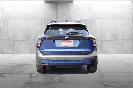 2025 Nissan Kicks SR