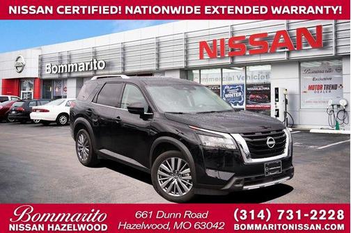 Super Black 2025 Nissan Pathfinder SL 4WD