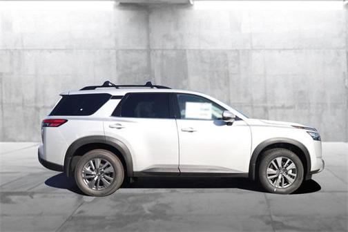 2025 Nissan Pathfinder SV 4WD