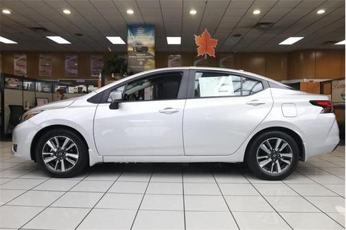 2025 Nissan Versa 1.6 SV