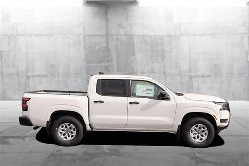 2025 Nissan Frontier S