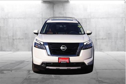 2024 Nissan Pathfinder Platinum 4WD