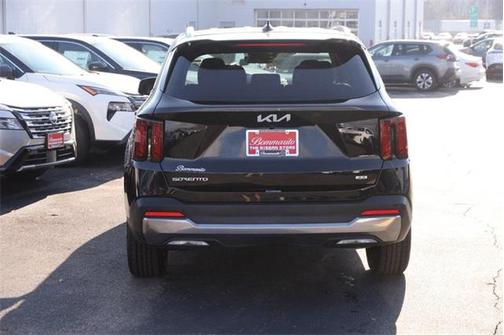 2024 Kia Sorento S