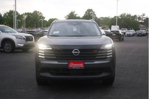Gun Met 2026 Nissan Kicks SR