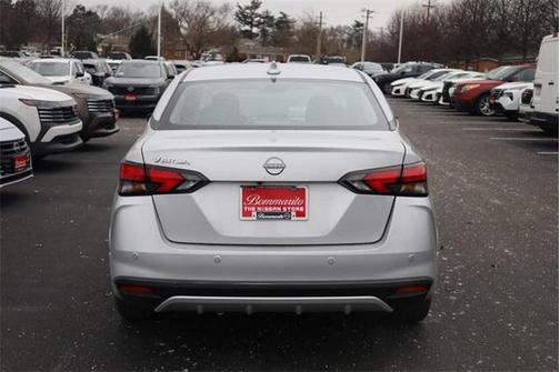 2025 Nissan Versa 1.6 SV