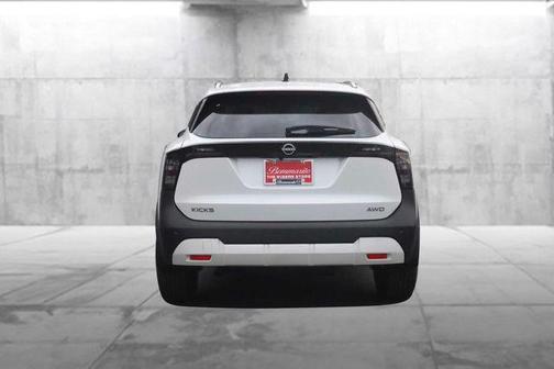 Aspen White 2026 Nissan Kicks SV
