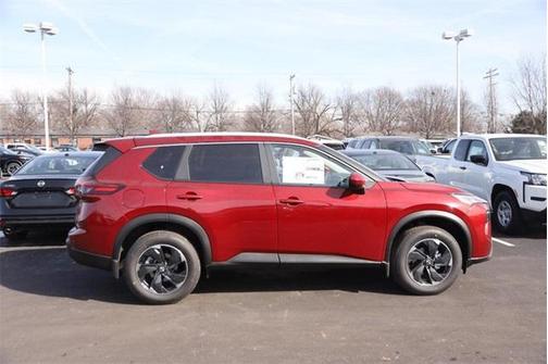 2025 Nissan Rogue SV