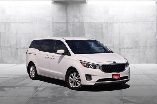 2015 Kia Sedona L