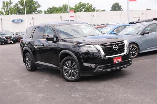 2024 Nissan Pathfinder S 4WD