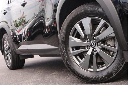 2024 Nissan Pathfinder S 4WD