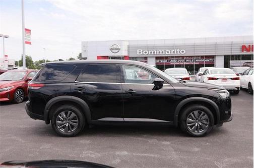 2024 Nissan Pathfinder S 4WD
