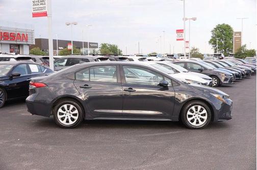 Underground/Midnight Black Metallic 2024 Toyota Corolla LE