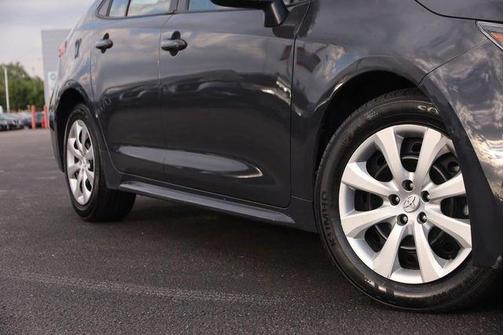 Underground/Midnight Black Metallic 2024 Toyota Corolla LE