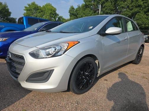 2017 Hyundai Elantra GT Base
