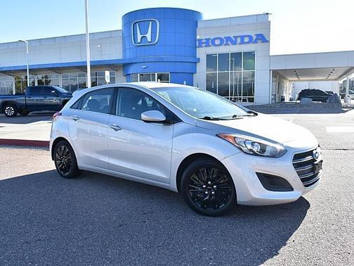 2017 Hyundai Elantra GT Base