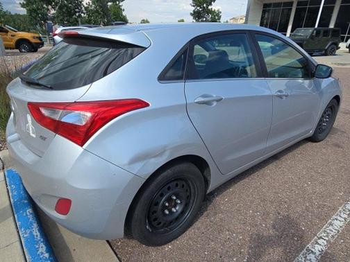 2017 Hyundai Elantra GT Base