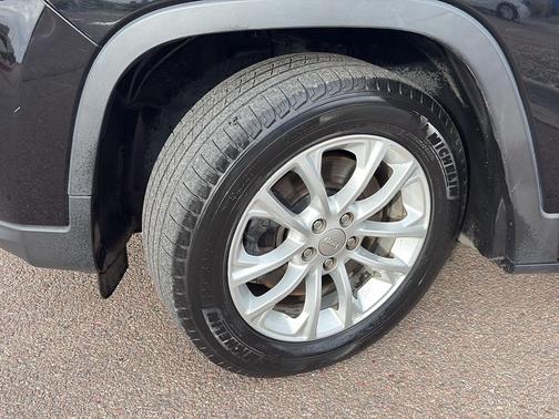 2020 Jeep Cherokee Latitude