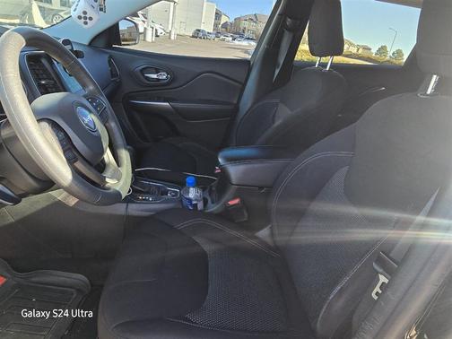 2020 Jeep Cherokee Latitude