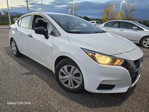 2020 Nissan Versa 1.6 S