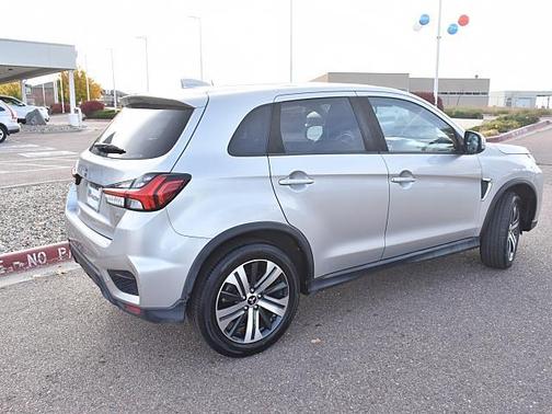 2022 Mitsubishi Outlander Sport SE