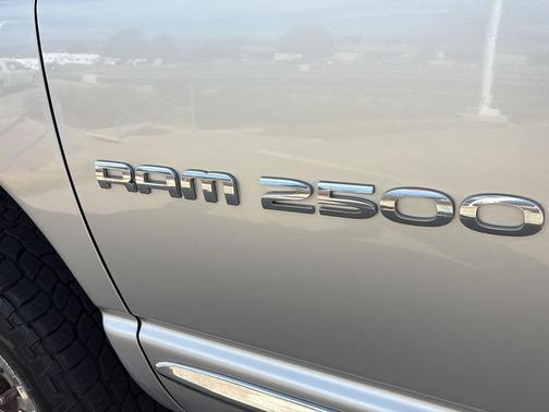 2005 Dodge Ram 2500 SLT Quad Cab