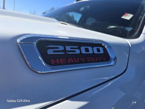 2023 RAM 2500 Tradesman Crew Cab 4x4 8' Box