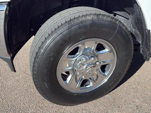 2023 RAM 2500 Tradesman Crew Cab 4x4 8' Box