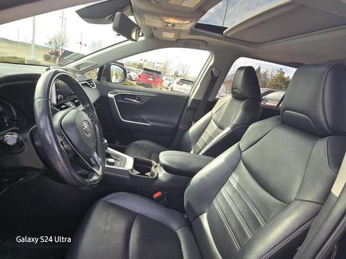 2019 Toyota RAV4 Limited