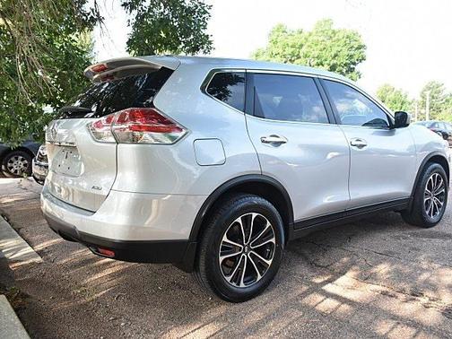 2015 Nissan Rogue S
