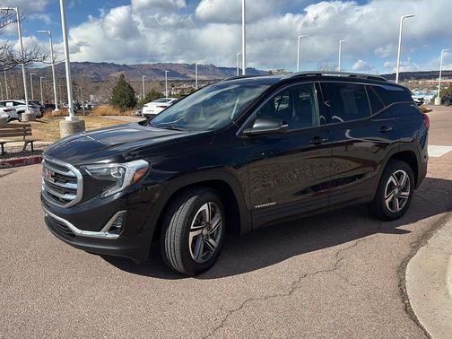 2020 GMC Terrain SLT