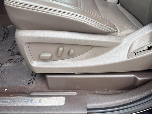 Onyx Black 2019 GMC Yukon Denali