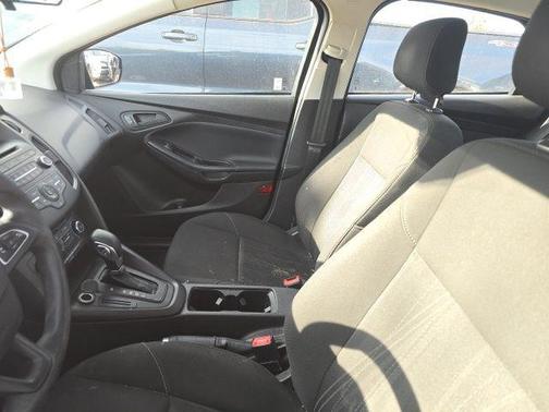 SHADOW BLACK 2017 Ford Focus SE