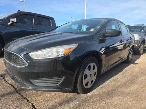 SHADOW BLACK 2017 Ford Focus SE