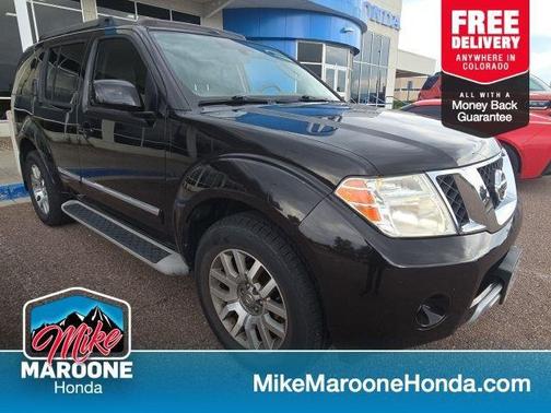 2011 Nissan Pathfinder LE